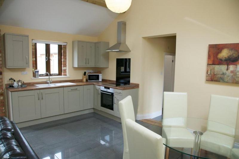 Pheasants Roost At Tove Valley Cottages Towcester Esterno foto